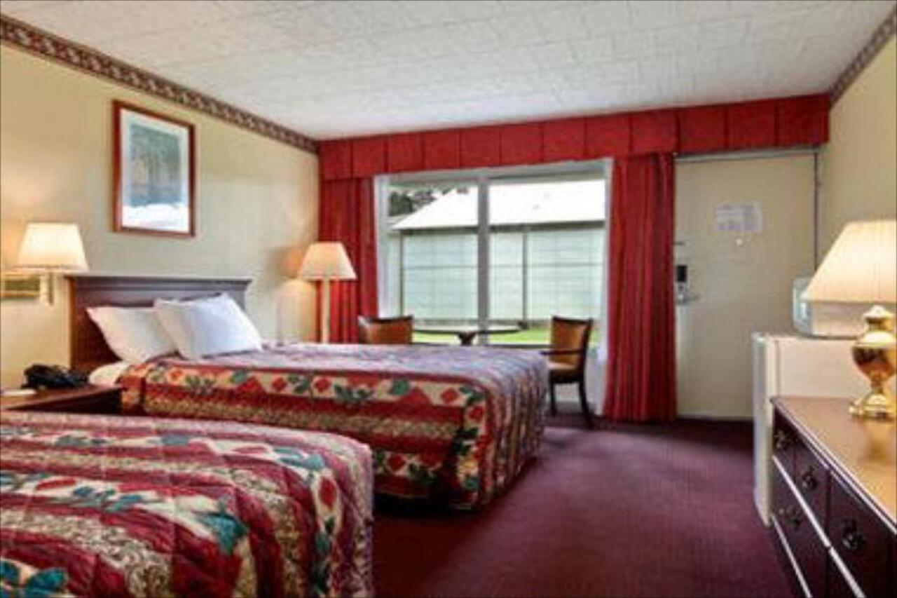Days Inn East Stroudsburg Dış mekan fotoğraf
