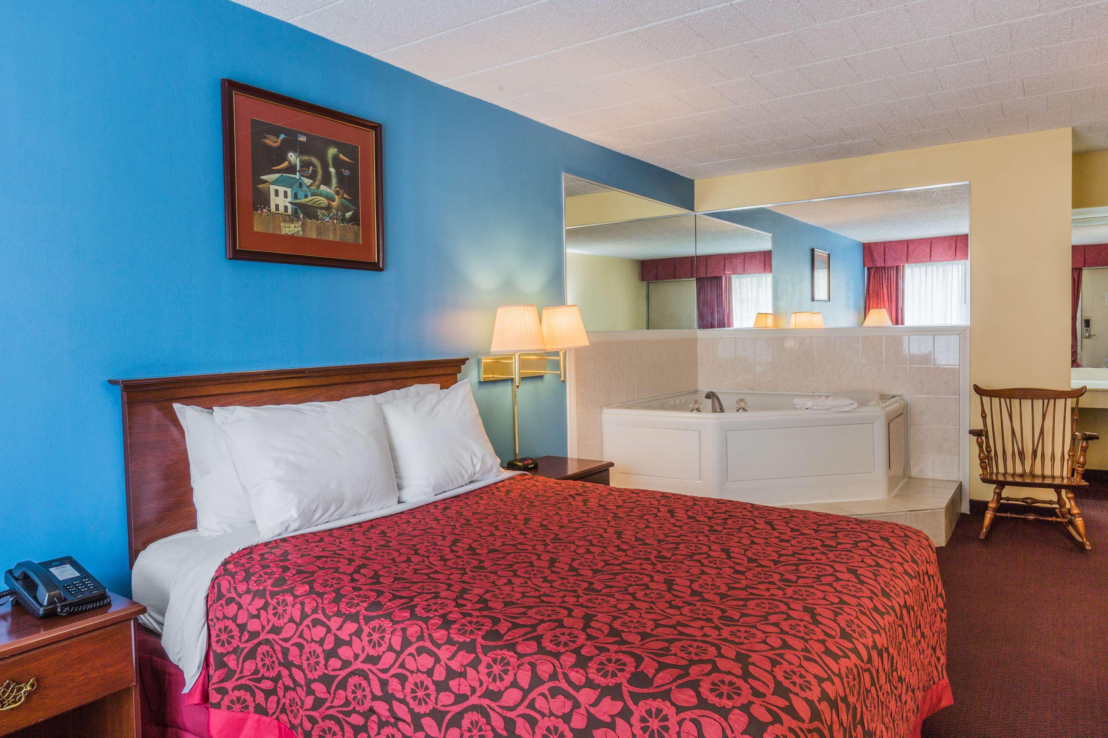 Days Inn East Stroudsburg Dış mekan fotoğraf