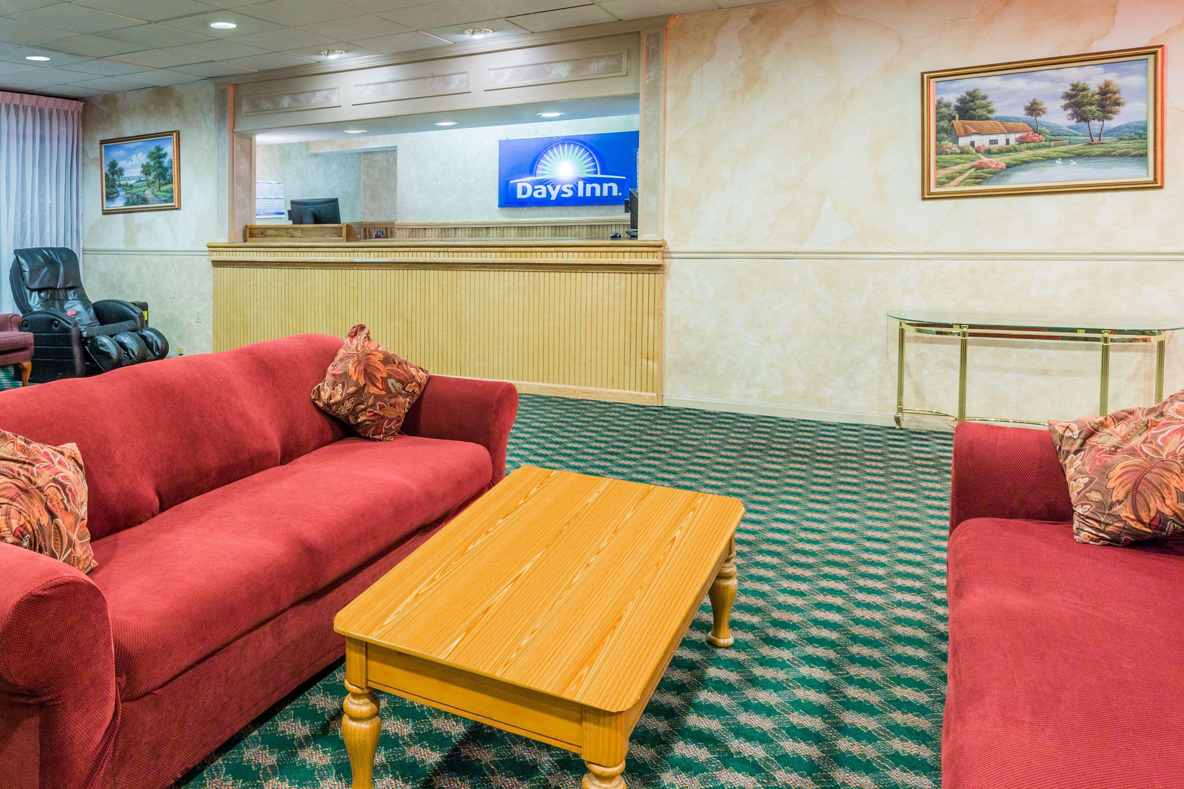 Days Inn East Stroudsburg Dış mekan fotoğraf